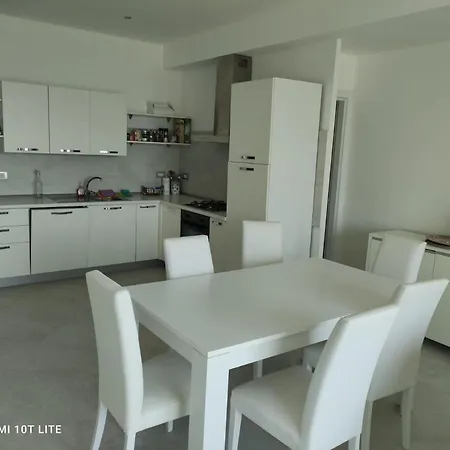 Ascensore Per La Apartamento Cirella