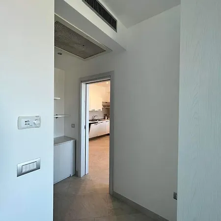 Ascensore Per La Cirella