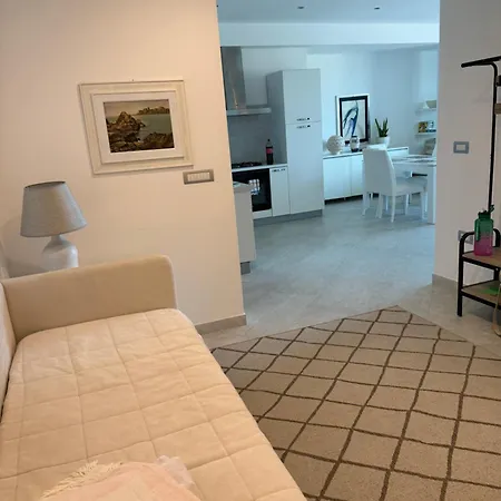 Apartamento Ascensore Per La Cirella