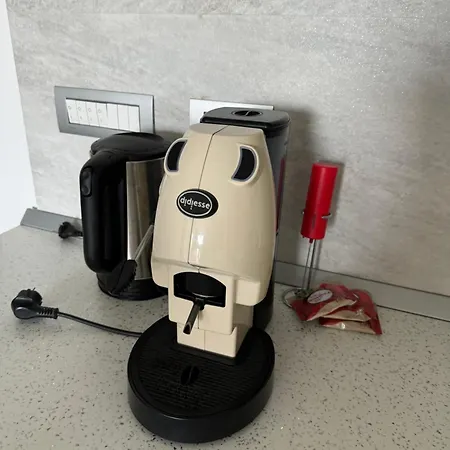 Lejlighed Ascensore Per La *