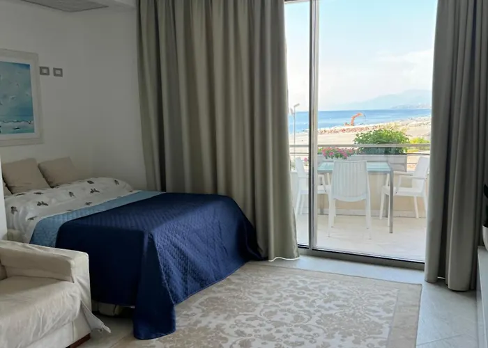 Apartamento Ascensore Per La Cirella